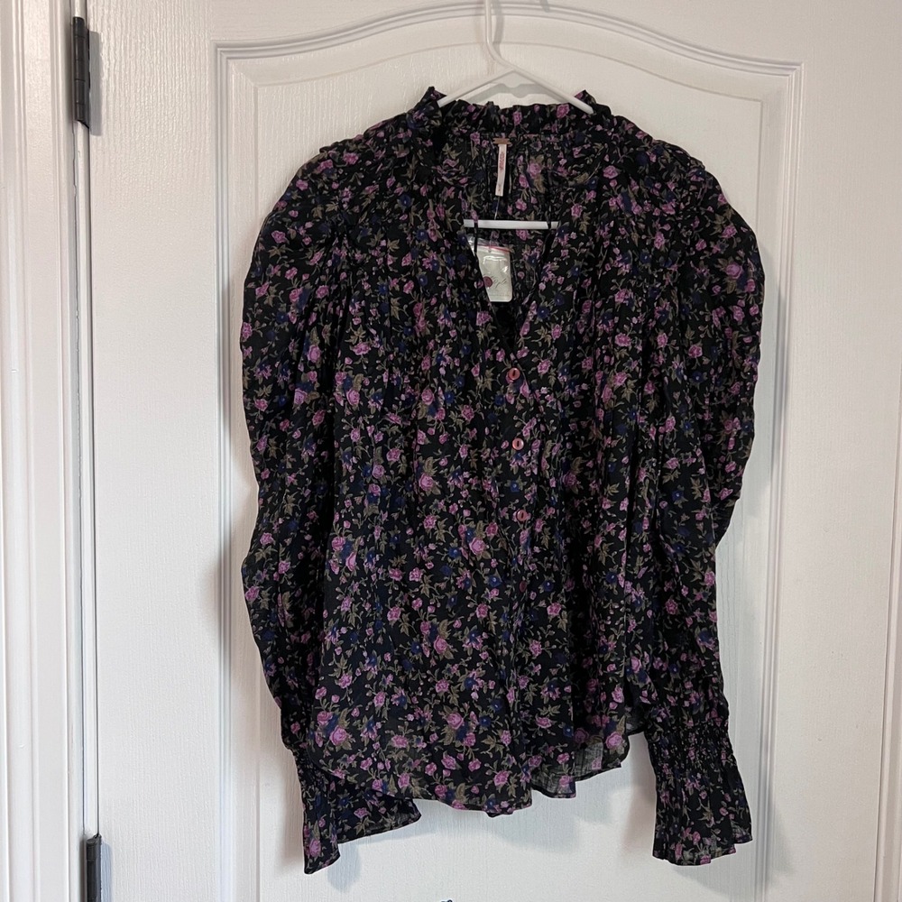 Free People Black Combo Floral‎ Ruffle Neck Puff Sleeve Blouse Size Small NEW